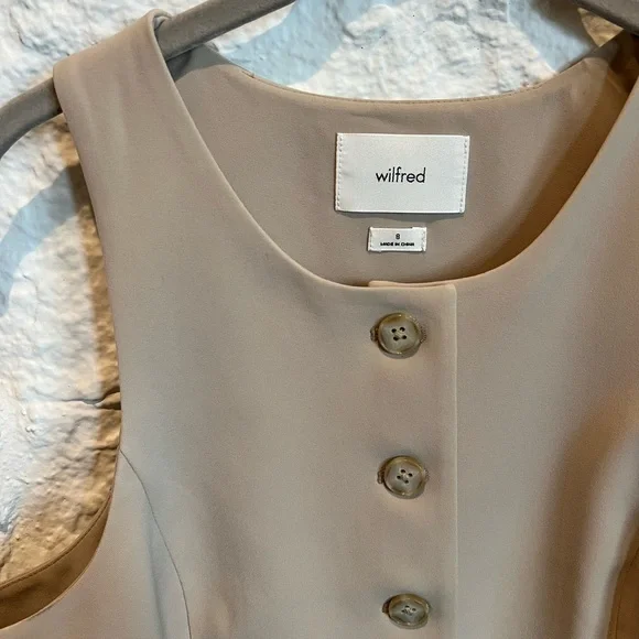 Aritzia Wilfred Taupe Button-Front Vest. Brand New. - Picture 2 of 3